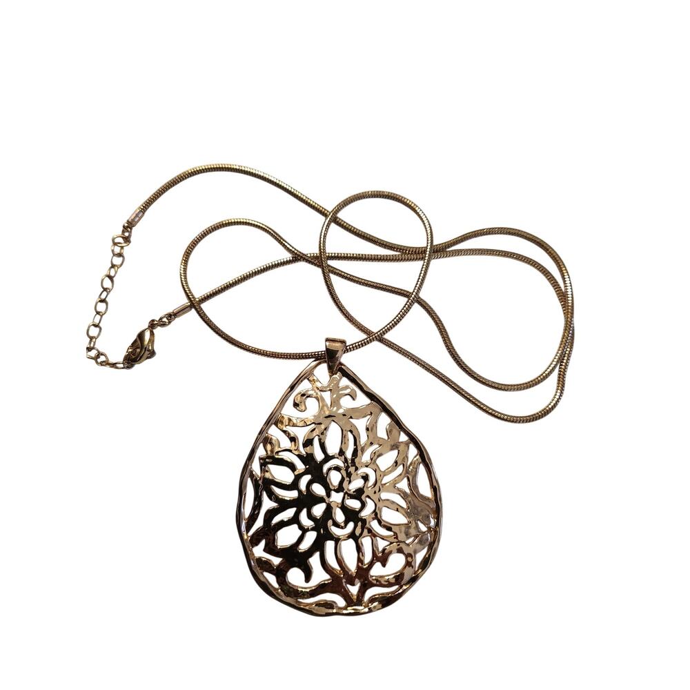 Gold Tone Filigree Teardrop Pendant Necklace Long Chain Floral Detail